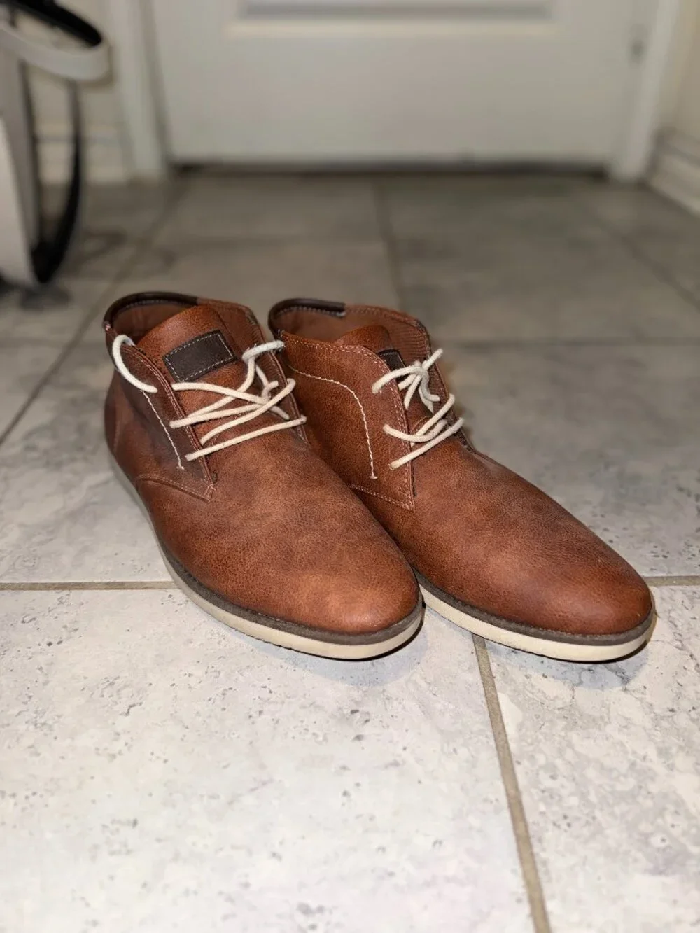 Dr. Scholl's Men's Chukka Boots Brown Size 9 Lace-Up Scroll